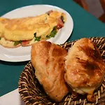 فندق كوناك كوشاداسيه