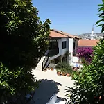 فندق كوناك كوشاداسيه